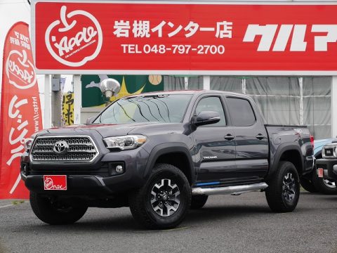 2016年モデル　タコマ　４WD　ダブルキャブ　TRDオフロード　純正トノカバー